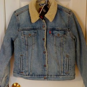 New Ladies Levi's Jacket, sizes XL @ Medium